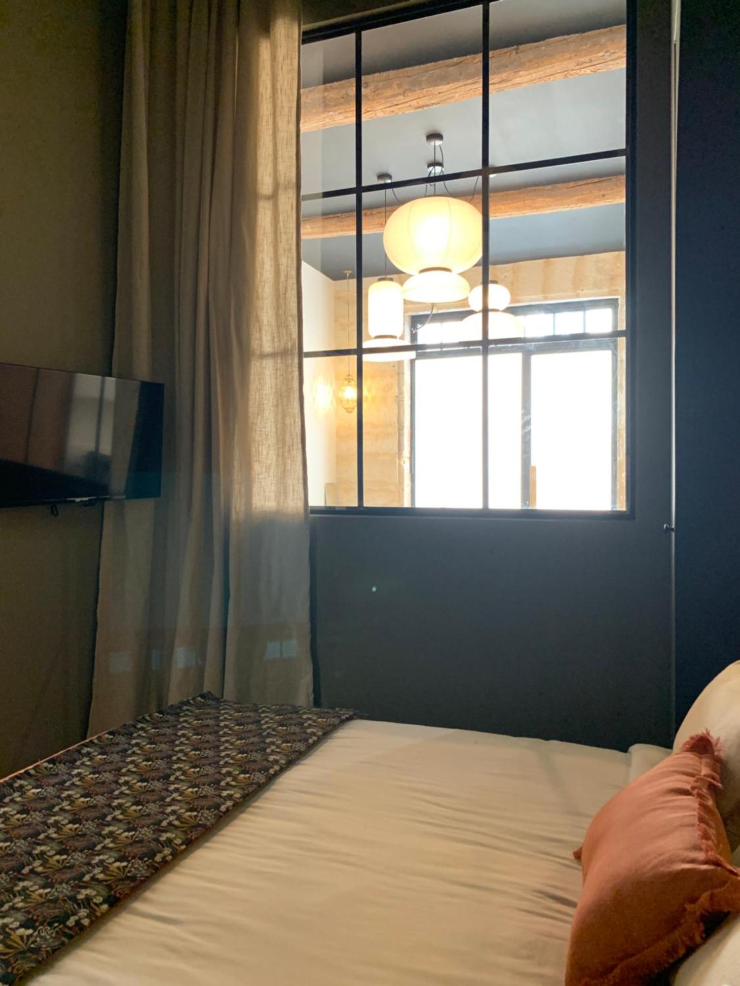מונפלייה Home Chic Home - Les Suites De La Comedie חדר תמונה